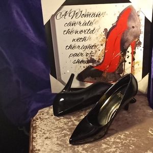 NWOT Black IMPO high heels